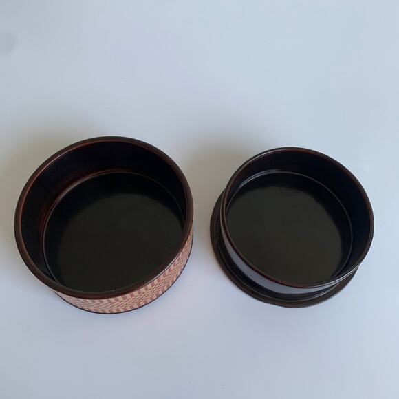 Vintage Woven Bamboo Trinket Box - Picture 5 of 8